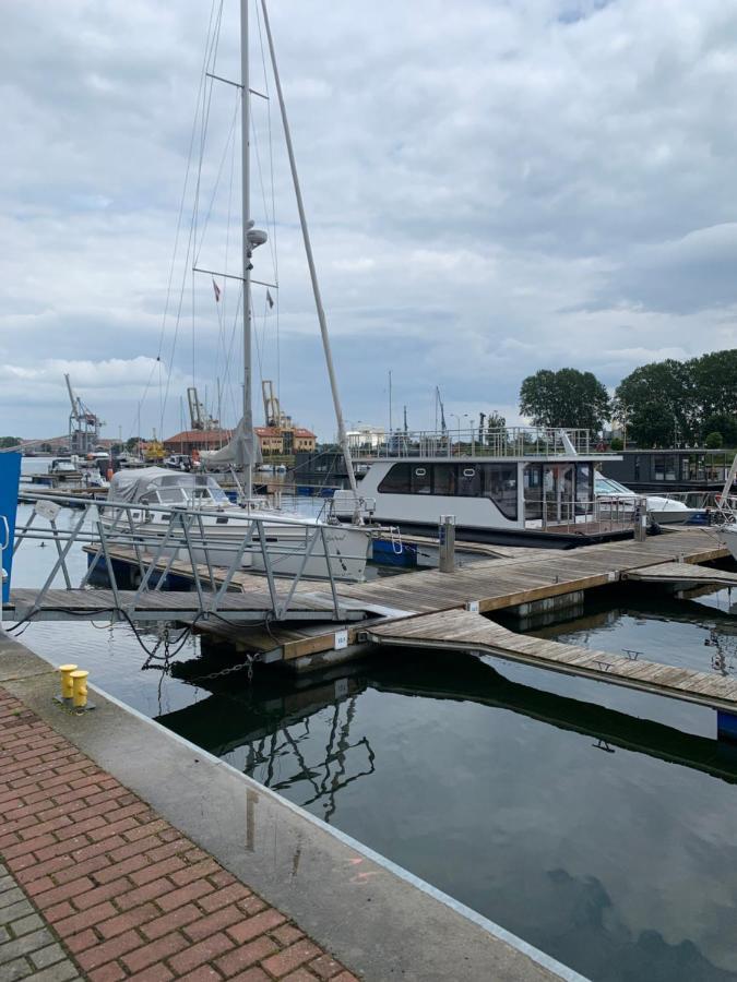Appartamento Amber Houseboat Świnoujście Esterno foto